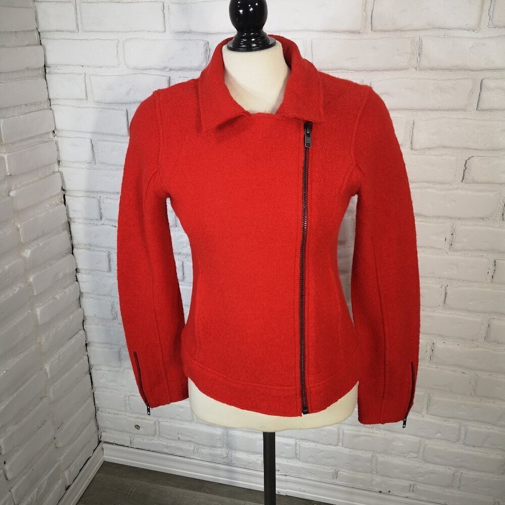 Tahari Ladies Size Small Red Off Set Zipper Closure Jacket